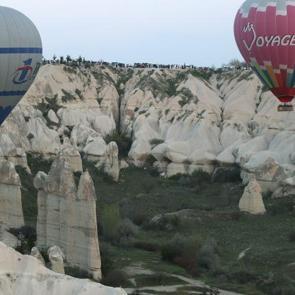 A&ccedil;ık hava m&uuml;zesine turist akını: Balon turu yapmadan d&ouml;nm&uuml;yorlar!