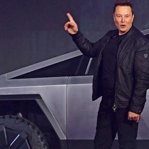 Elon Musk'a Tesla şoku! 10 yıl sonra bir ilk