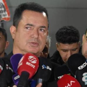 Acun Ilıcalı S&uuml;per Lig'in yıldızına kancayı taktı: 'Anlaşmaya &ccedil;alışacağız'