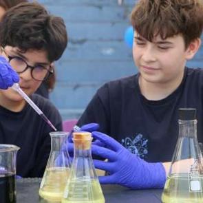 Genç Zihinler 8. YETEV Bilim Şenliği’nde buluştu