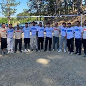 K&ouml;yde yapılan voleybol turnuvasına 12 takım 120 sporcu katıldı