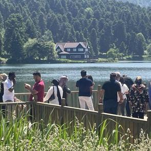 Resimlerdekinden çok daha güzel: Bayramda resmen akın ettiler
