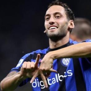 Dursun &Ouml;zbek'ten Hakan &Ccedil;alhanoğlu i&ccedil;in resmi a&ccedil;ıklama! Telefonda ne konuştular?