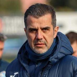 Takımı 2 puanla k&uuml;me d&uuml;şt&uuml;, İstanbul ekibiyle anlaşmaya vardı