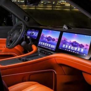 Elektrikli araç markası AITO, yeni modellerini medya temsilcilerine tanıttı