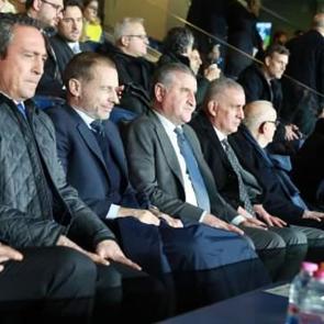 Fenerbah&ccedil;e sağ g&ouml;sterip sol vurdu: D&uuml;nyaca &uuml;nl&uuml; yıldızın peşindeler