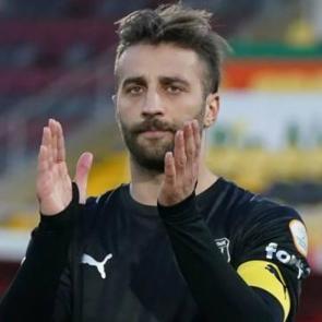 Galatasaray ile Şampiyonlar Ligi'nde oynuyordu: 2. Lig ekibiyle anlaştı