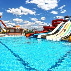 Havuz keyfiniz zehir olmasın: Enfeksiyonlara dikkat!