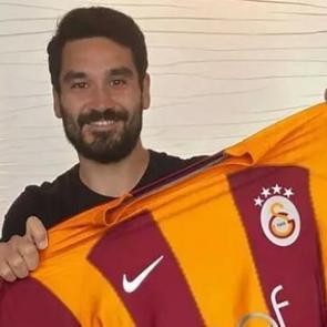 Galatasaray'da beklenen transfer nihayete eriyor: 34'l&uuml;k yıldıza 5 milyon euro maaş