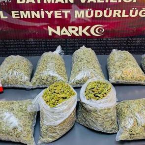 Kayseri’de, İranlı 3 şüphelinin midesinden 6,7 kilo uyuşturucu çıktı