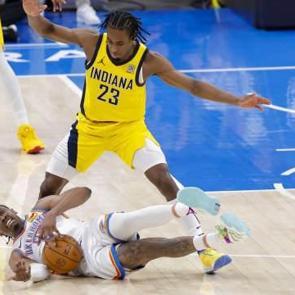 Pacers'ı 120-109 mağlup eden Thunder, NBA final serisinde 3-2 &ouml;ne ge&ccedil;ti
