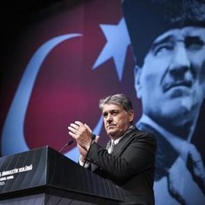 Serdal Adalı y&ouml;netimi BJK Plaza i&ccedil;in yetki aldı