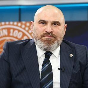 Serta&ccedil; Komsuoğlu'ndan Beşiktaş'a yanıt: Yukarıda Allah var!