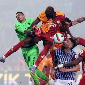 Sezonun ilk transfer &ccedil;alımı: Uğurcan &Ccedil;akır imza i&ccedil;in İstanbul'a geliyor