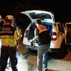 Sulama kanalına düşen cipteki sürücü ile akrabası öldü