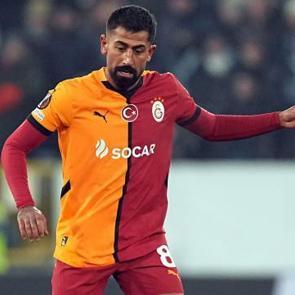 Transferde yılın s&uuml;rprizi! Kerem Demirbay, S&uuml;per Lig ekibiyle anlaştı