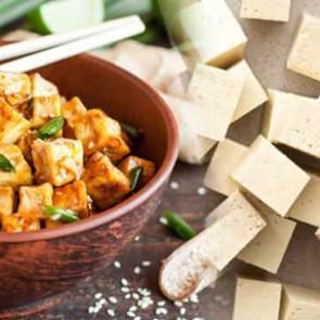 100 yaşına sağlıklı ulaşmanın sırrı bu besinde olabilir! Tofu gerçeği