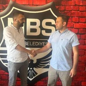 1,1 milyon n&uuml;fuslu kentin takımı 4 yıl sonra 3. Lig'e d&uuml;ş&uuml;nce satıldı