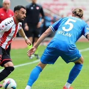 1. Lig'e d&uuml;şen ekibin kalecisi S&uuml;per Lig'de kalıyor: Eski takımına d&ouml;necek