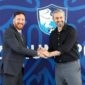 Erzurumspor'un yeni teknik direkt&ouml;r&uuml; belli oldu