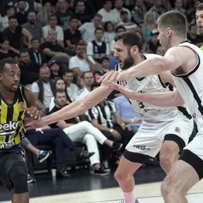 Fenerbah&ccedil;e ayrılığı duyurdu! Bedava Galatasaray'a imza attı