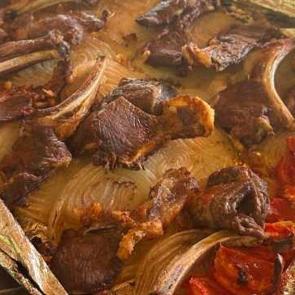 Gelenekten sofraya: Adıyaman’ın meşhur Besni usulü teneke kebabı