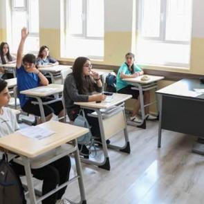 Yaz okulları ve yaz dönemi kursları başlıyor
