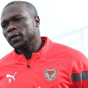 1. Lig ekibine &ccedil;ok yakın: Aboubakar'ın yeni adresi belli oldu
