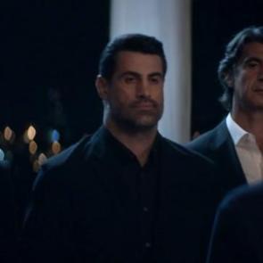 Fenerbah&ccedil;e, yeni sezon formalarını tanıttı! Volkan Demirel detayı