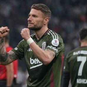 Beşiktaş'ta 'Immobile' bilmecesi &ccedil;&ouml;z&uuml;ld&uuml;: Bu akşam gidiyor