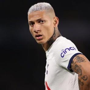 Devleri peşinden koşturuyordu! Brezilyalı yıldız, S&uuml;per Lig'e geliyor