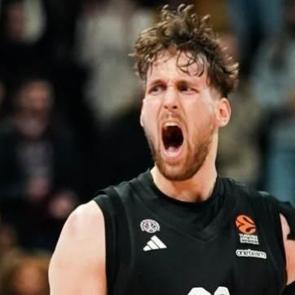 Fenerbah&ccedil;e Beko yeni transferini duyurdu