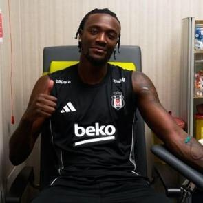 Tammy Abraham sağlık kontrol&uuml;nden ge&ccedil;ti