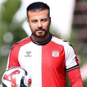 19 golde onun adı vardı: Takım 1. Lig'e d&uuml;ş&uuml;nce ayrılık kararı aldı