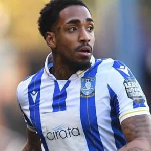 1. Lig ekibi İngiltere'den sağ kanat getirdi: Daha 26 yaşında