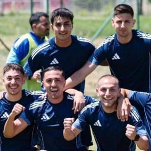 1. Lig ekibi, karakter seviyesi y&uuml;ksek ve iş ahlakı olan futbolcular arıyor