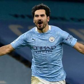 İlkay G&uuml;ndoğan adım adım Aslan oluyor! İmza an meselesi