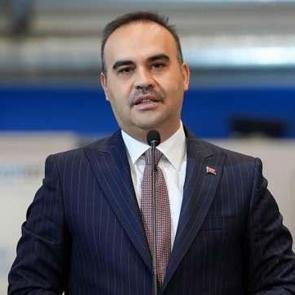 Bakan Kacır: 'Sanayicilerimiz üretiyor, Türkiye kalkınıyor!'