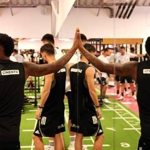 Beşiktaş g&uuml;n&uuml; tek antrenmanla tamamladı