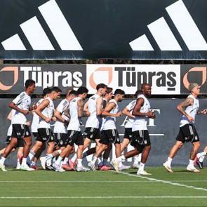 Beşiktaş'ın yeni transferi sağlık kontrol&uuml;nden ge&ccedil;ti