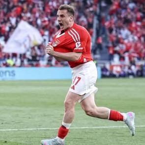 Beşiktaş'ta yeni 'Kerem' gelişmesi: Y&ouml;netimden Benfica'ya 'durumunu' sordu