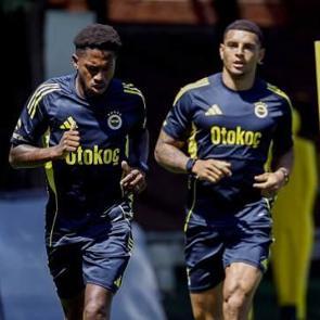 Fenerbah&ccedil;e'de mesai başladı