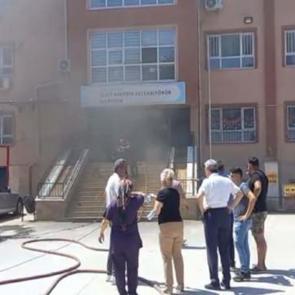 İlkokulda çıkan yangın söndürüldü