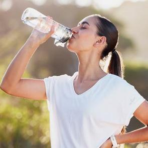 Kavurucu sıcaklara karşı Sağlık Bakanlığı'ndan uyarı: Hayati tehlikesi var