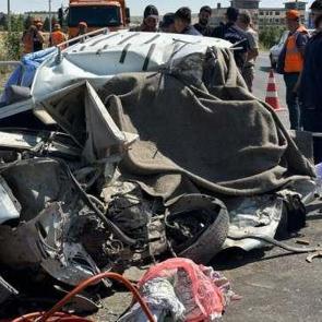 Korkunç kaza: Baba ile kızı hayatını kaybetti