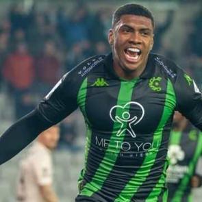 Trabzonspor'un yeni transferi Felipe Augusto T&uuml;rkiye'de