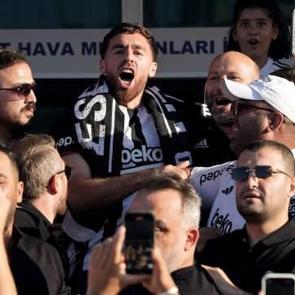 Orkun K&ouml;k&ccedil;&uuml;, İstanbul'a geldi