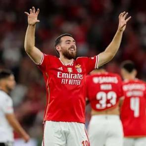 Orkun K&ouml;k&ccedil;&uuml;&rsquo;n&uuml;n Beşiktaş i&ccedil;in reddettiği kul&uuml;pler