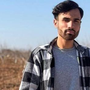 Otomobilin çarptığı motosikletin sürücüsü Ömer Faruk kurtarılamadı