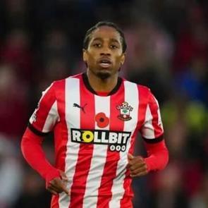 Bug&uuml;n İstanbul'a gelecekti! Kyle Walker-Peters'ta beklenmeyen gelişme